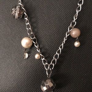 Sabika long necklace